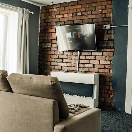 Dealhouse Apartments 10 Хъдърсфийлд Екстериор снимка