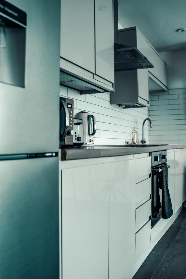 Dealhouse Apartments 10 Хъдърсфийлд Екстериор снимка