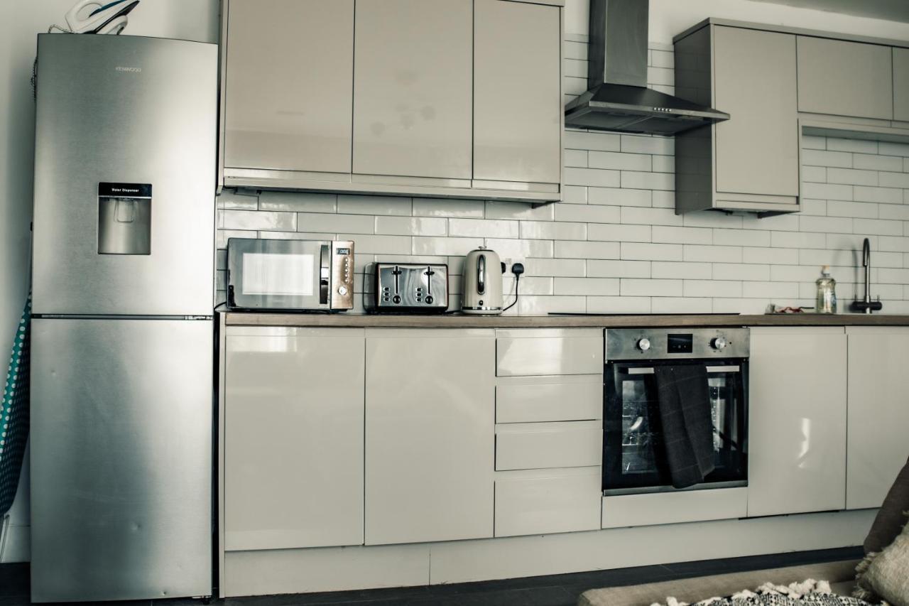 Dealhouse Apartments 10 Хъдърсфийлд Екстериор снимка