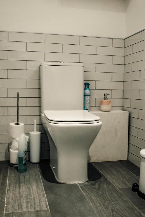 Dealhouse Apartments 10 Хъдърсфийлд Екстериор снимка